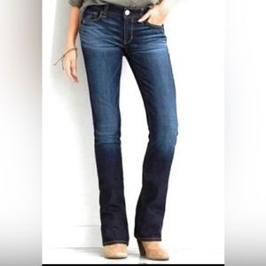 American Eagle Women’s Original Bootcut Stretch Jeans size 4 -Short, dark wash